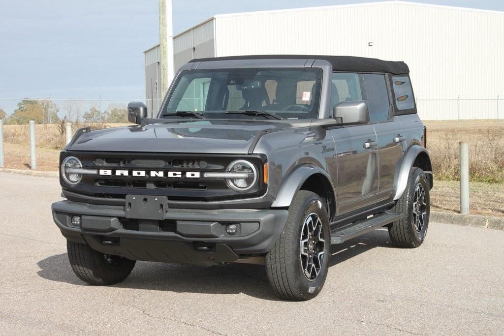 2021 Ford Bronco Base