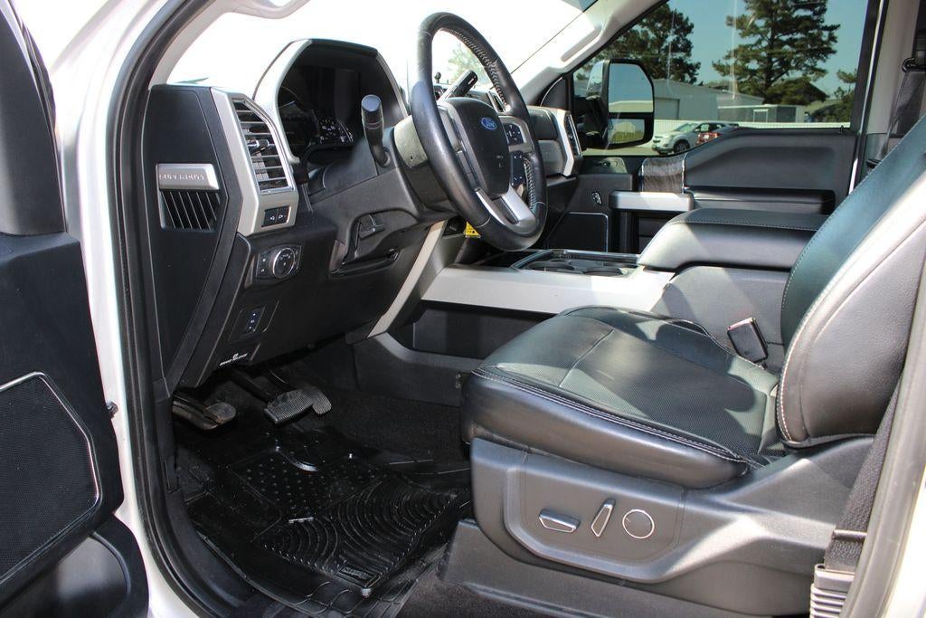 2017 Ford Super Duty F-250 SRW Lariat