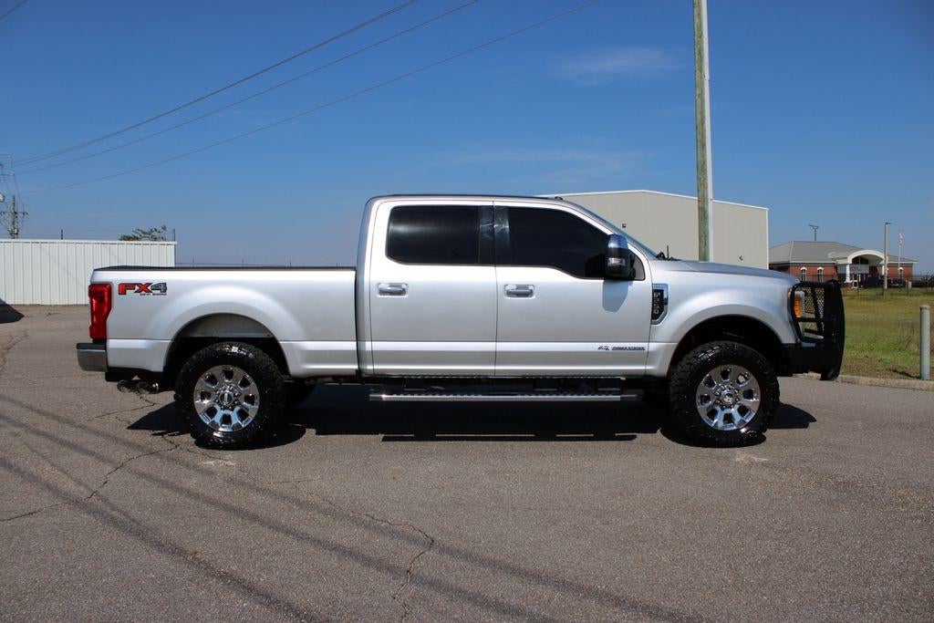 2017 Ford Super Duty F-250 SRW Lariat
