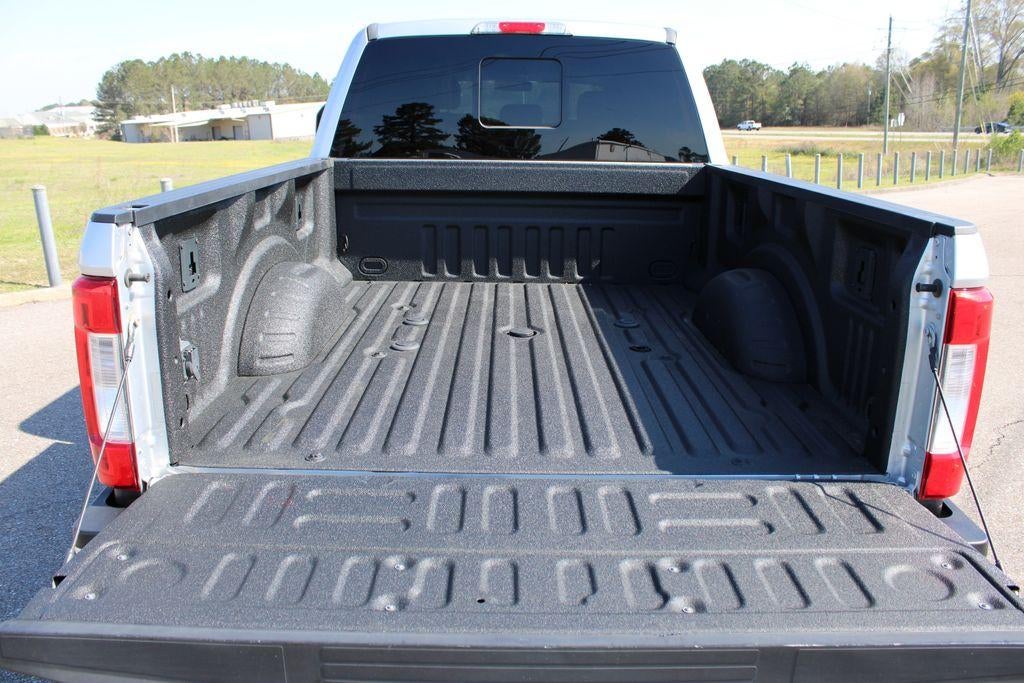 2017 Ford Super Duty F-250 SRW Lariat