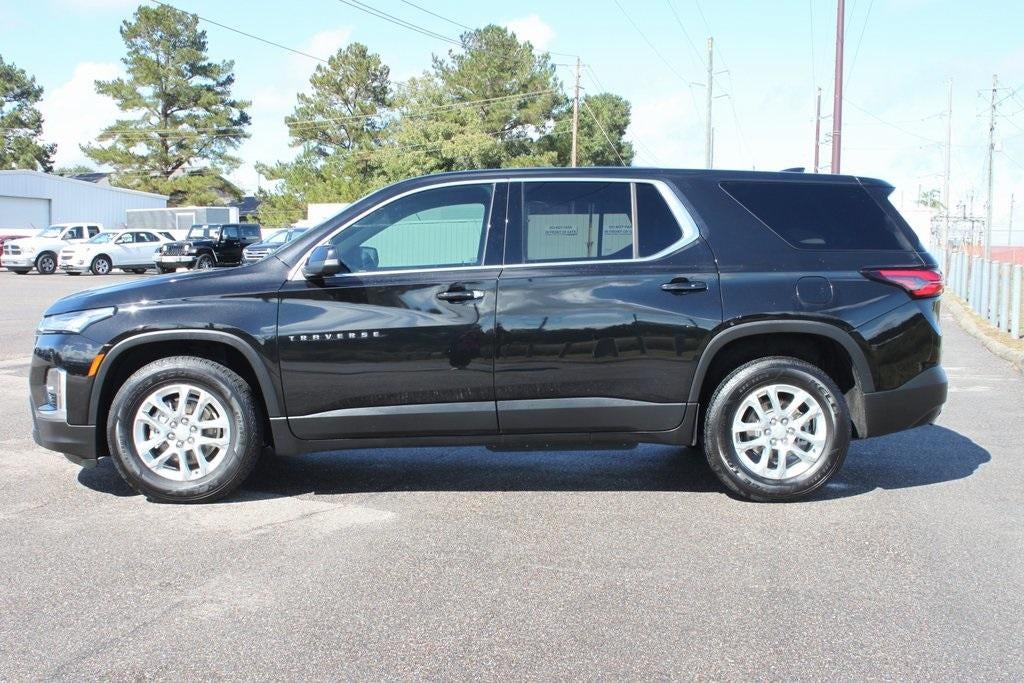 2023 Chevrolet Traverse LS