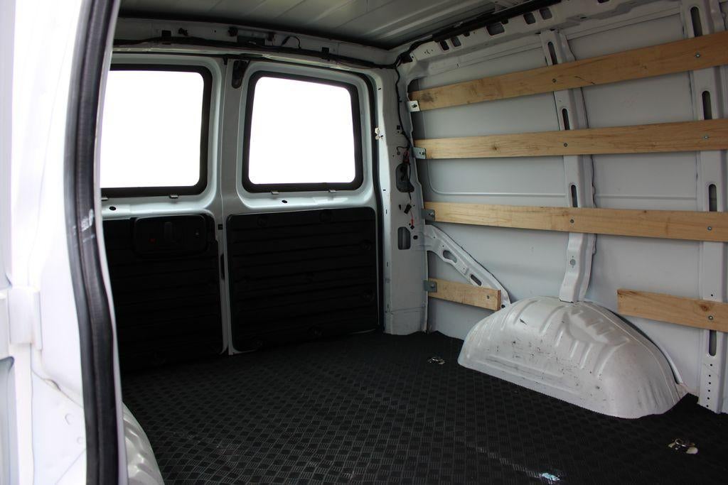 2024 GMC Savana Cargo 2500 Base