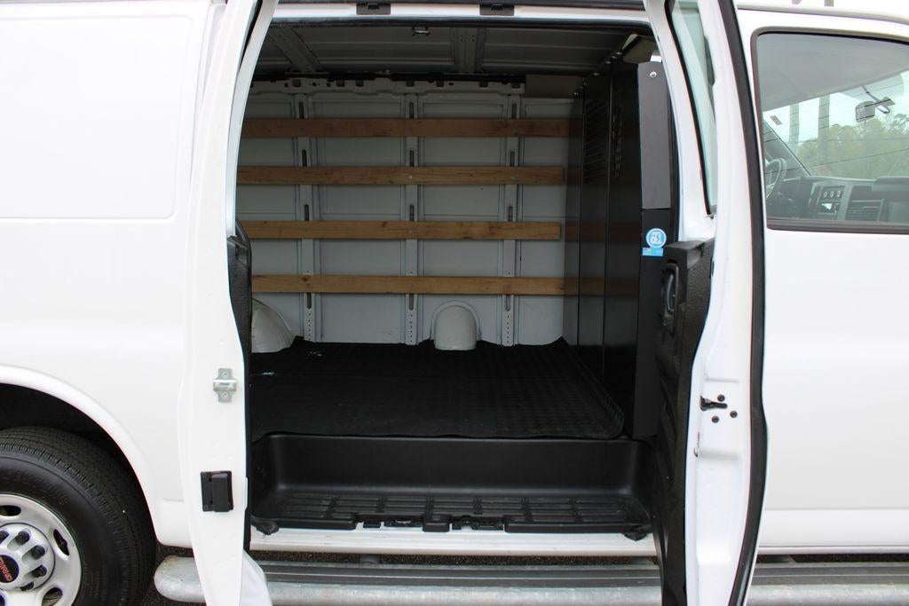 2024 GMC Savana Cargo 2500 Base