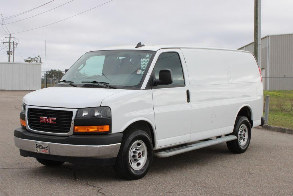 2024 GMC Savana Cargo 2500 Base