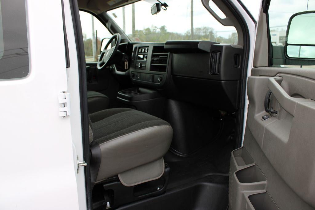 2024 GMC Savana Cargo 2500 Base