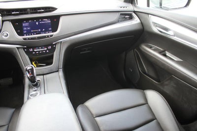 2023 Cadillac XT5 Luxury