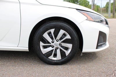 2024 Nissan Altima 2.5 S