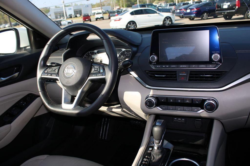 2022 Nissan Altima 2.5 SV
