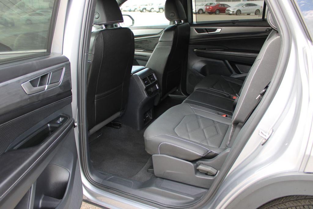 2025 Volkswagen Atlas Cross Sport 2.0T SE w/Technology