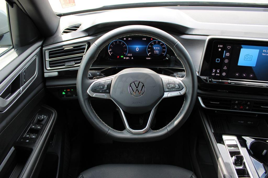 2025 Volkswagen Atlas Cross Sport 2.0T SE w/Technology