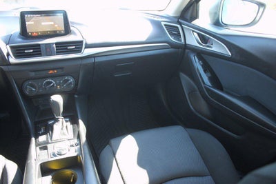 2018 Mazda Mazda3 4-Door Sport