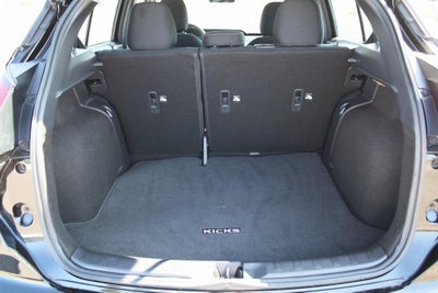 2024 Nissan Kicks SR