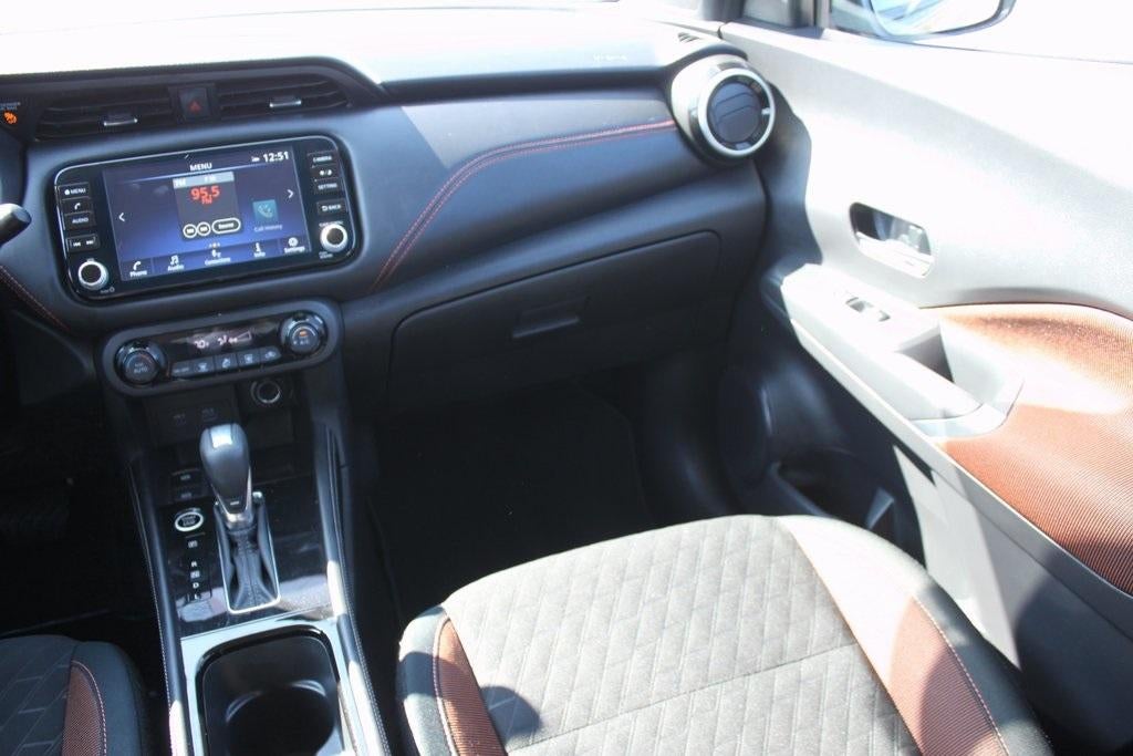 2024 Nissan Kicks SR