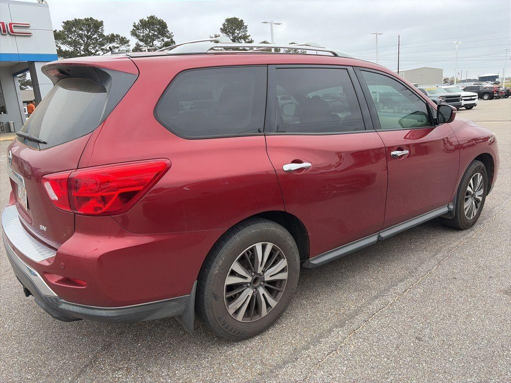 2017 Nissan Pathfinder SV