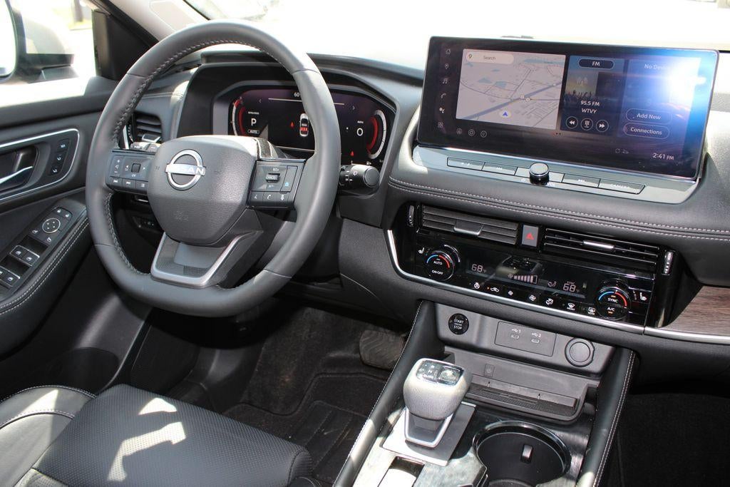 2025 Nissan Rogue Platinum