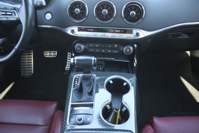 2022 Kia Stinger GT1