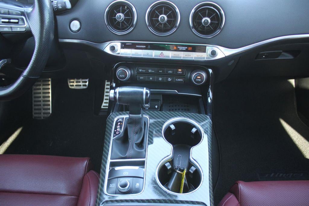 2022 Kia Stinger GT1