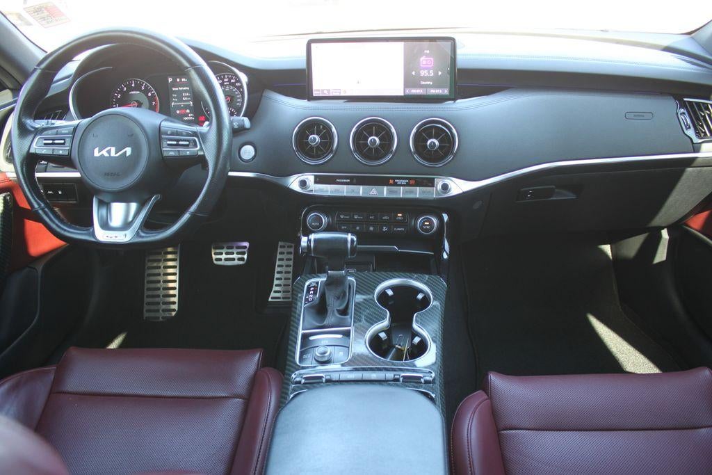 2022 Kia Stinger GT1