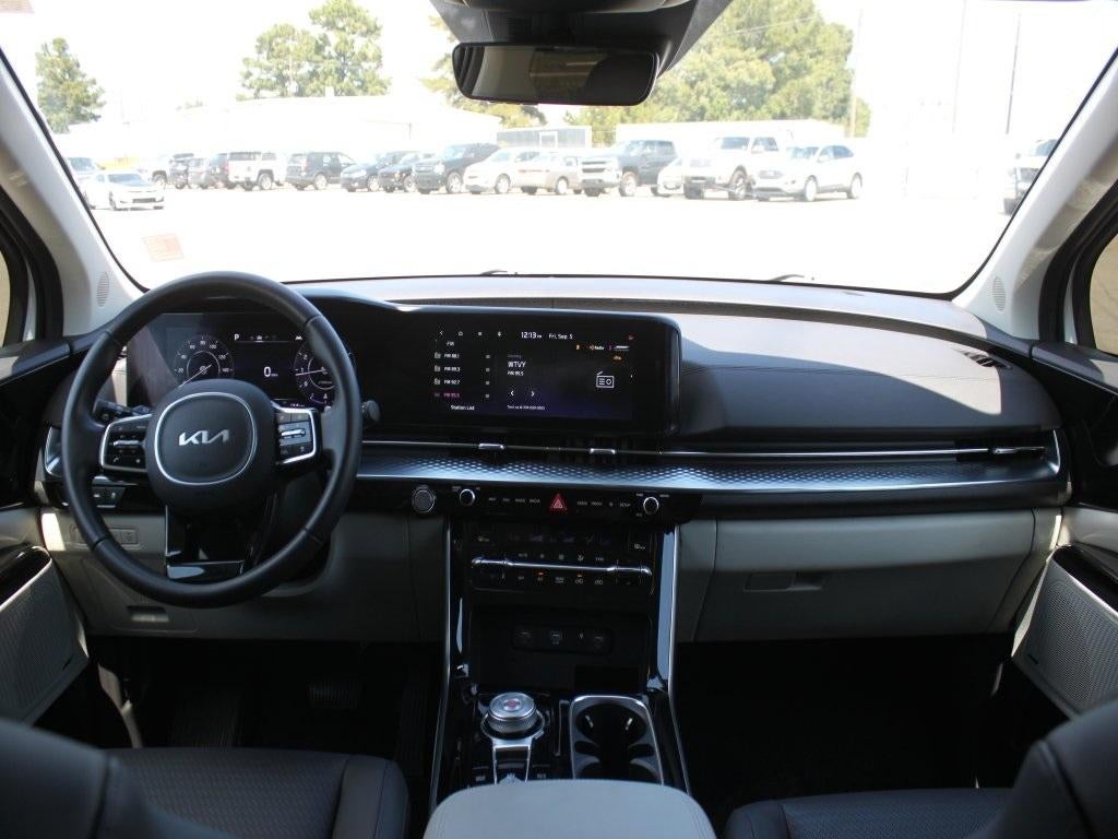 2024 Kia Carnival SX