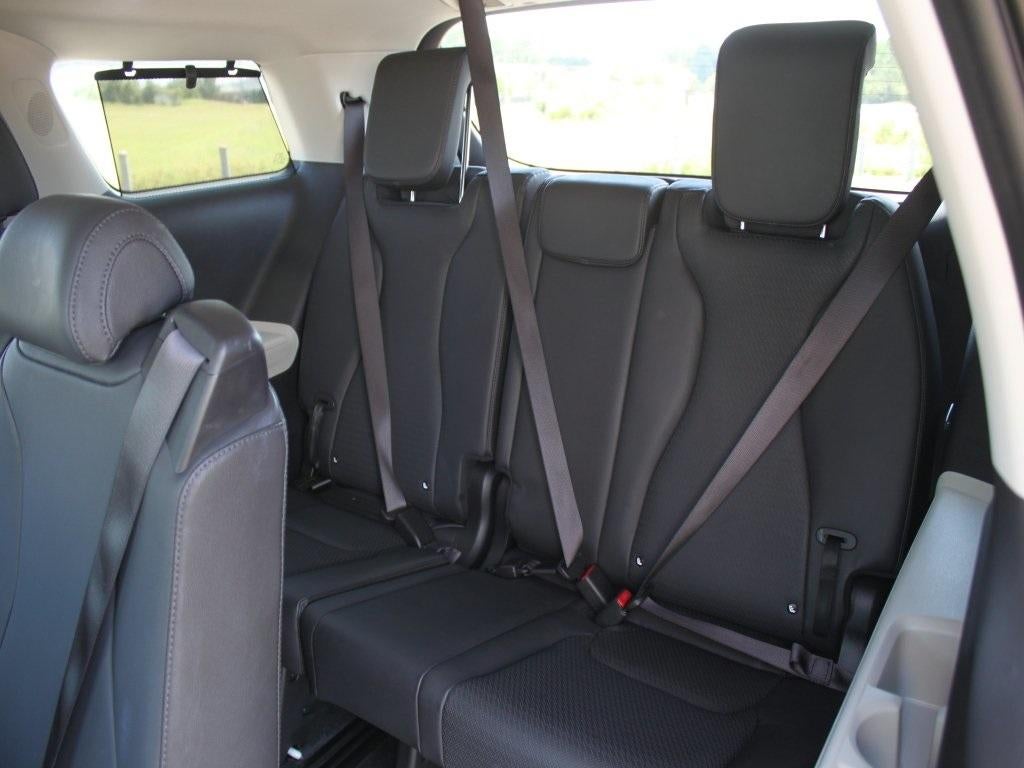 2024 Kia Carnival SX