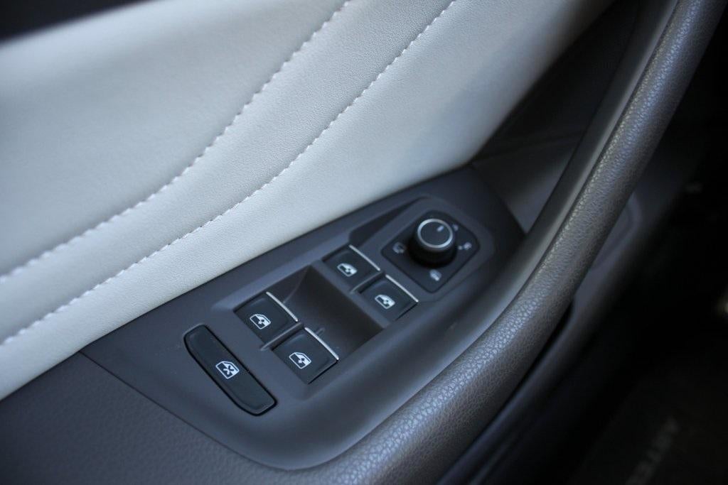 2023 Volkswagen Arteon SEL R-Line