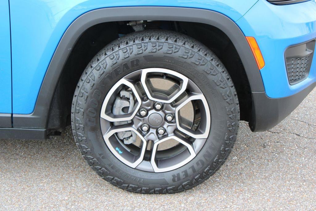 2022 Jeep Grand Cherokee 4xe Trailhawk