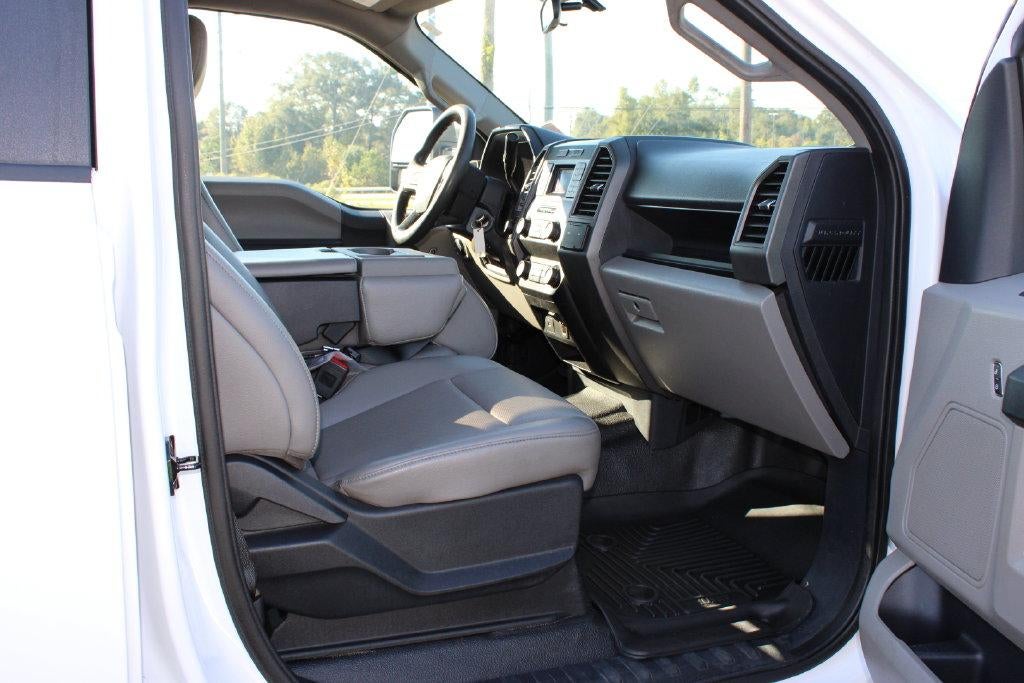 2022 Ford Super Duty F-350 SRW XL
