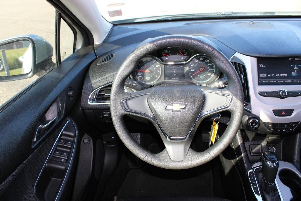 2017 Chevrolet Cruze LS