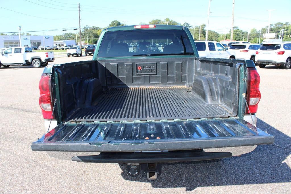 2004 Chevrolet Silverado 1500 LS
