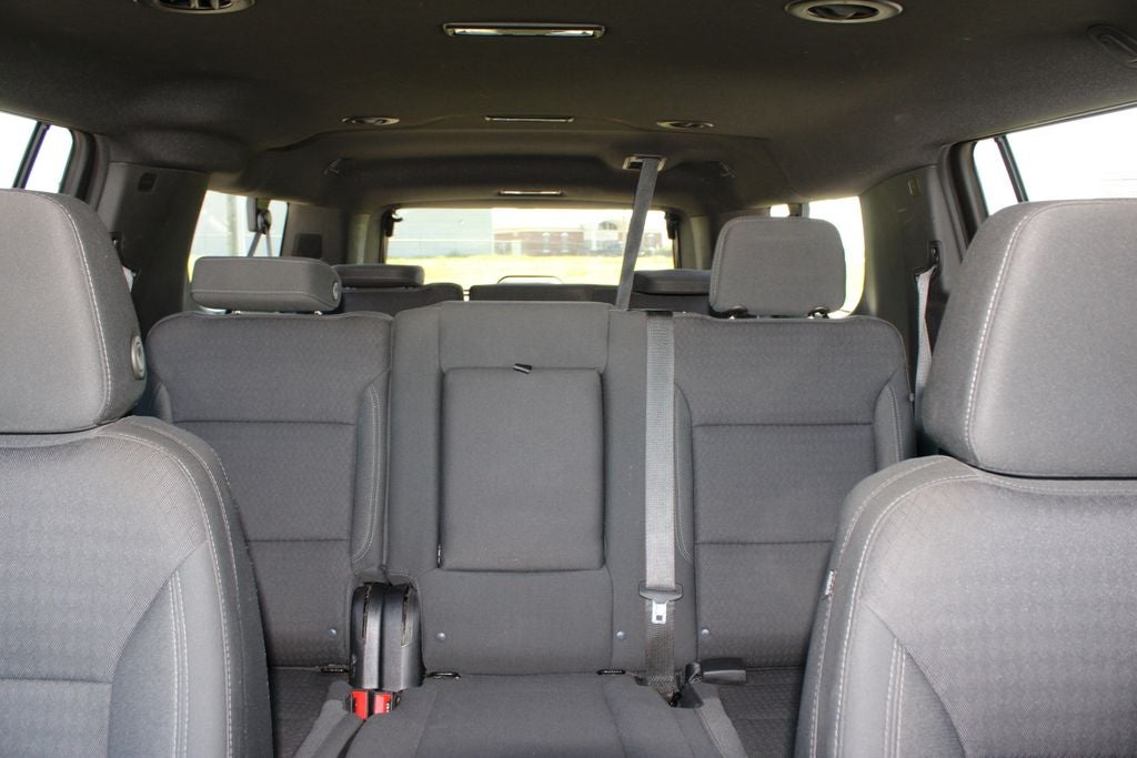 2023 Chevrolet Suburban LS