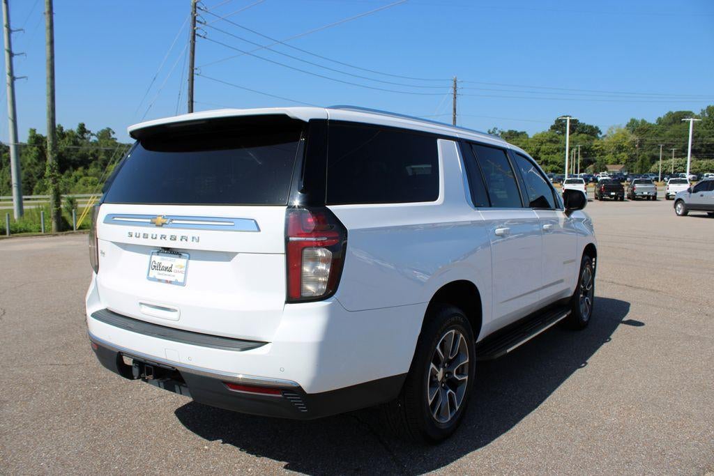 2023 Chevrolet Suburban LS