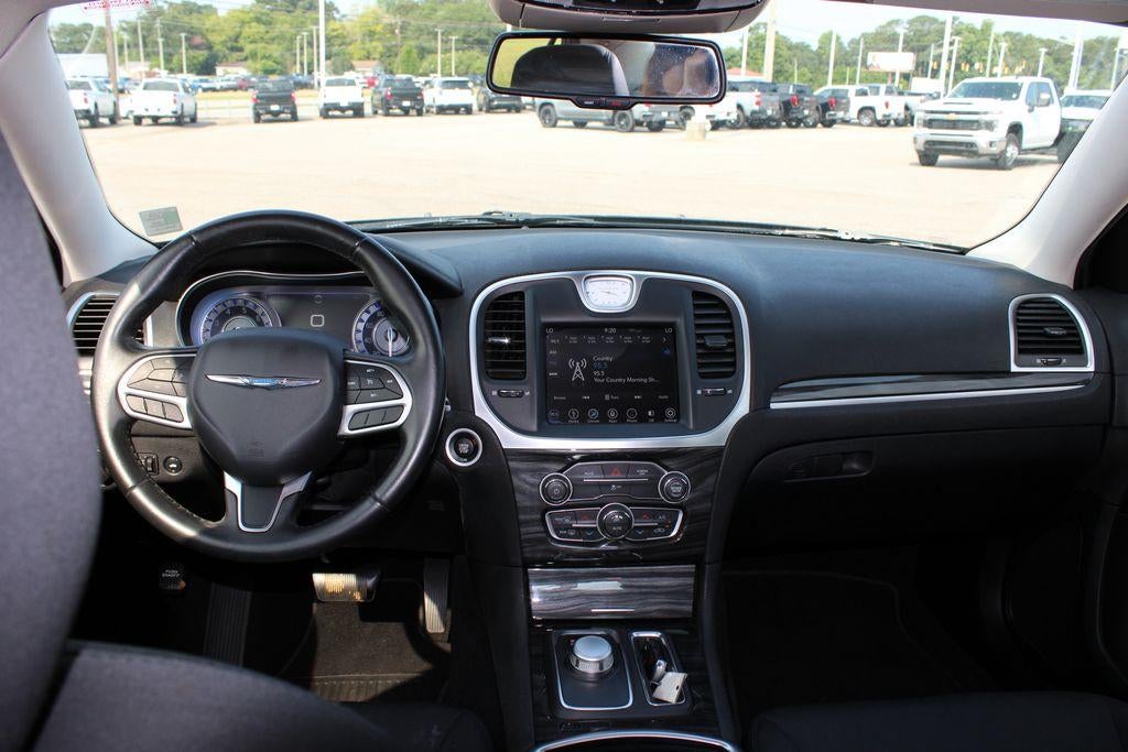 2019 Chrysler 300 Touring