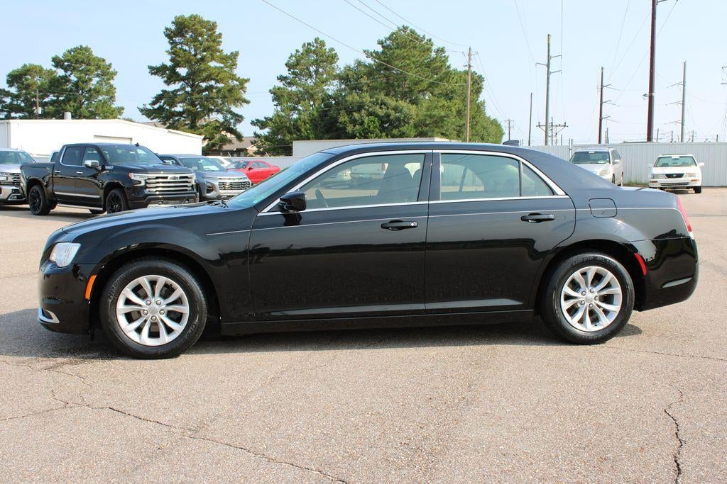 2019 Chrysler 300 Touring