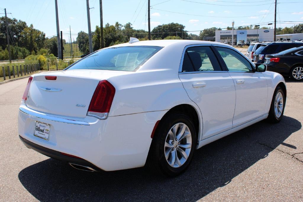 2022 Chrysler 300 Touring