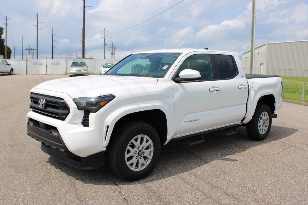 2024 Toyota Tacoma 4WD SR5