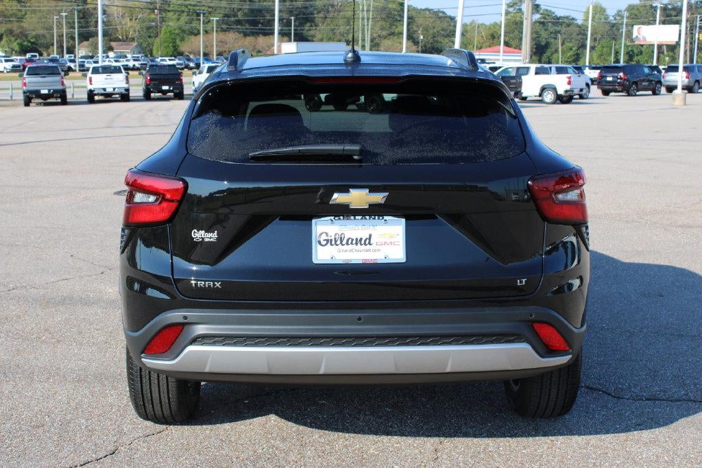 2026 Chevrolet Trax LT - Photo 6
